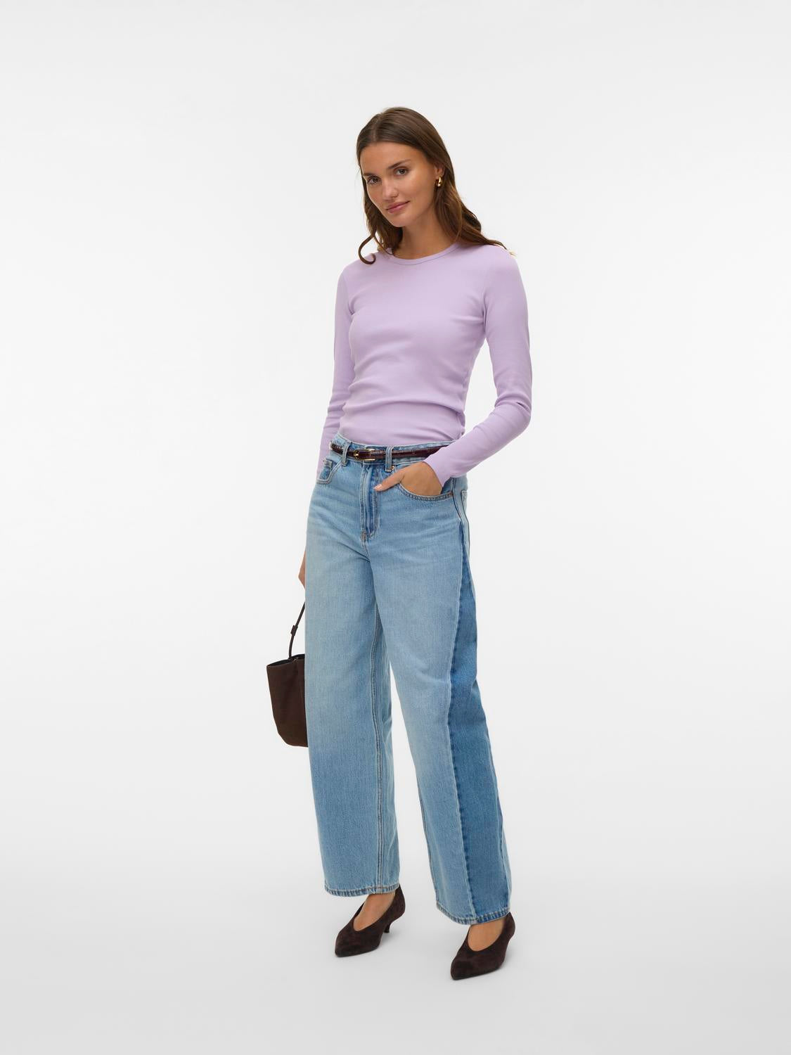 model_shot-front